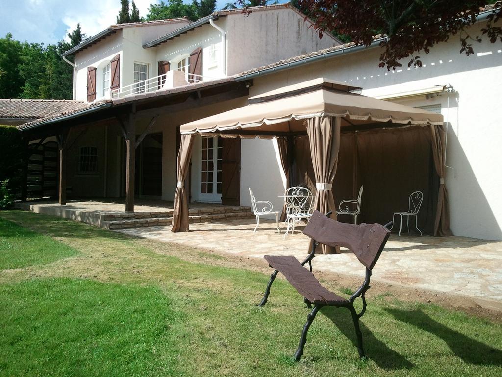 Mas Du Trezon Bed & Breakfast โชเลต์ ภายนอก รูปภาพ